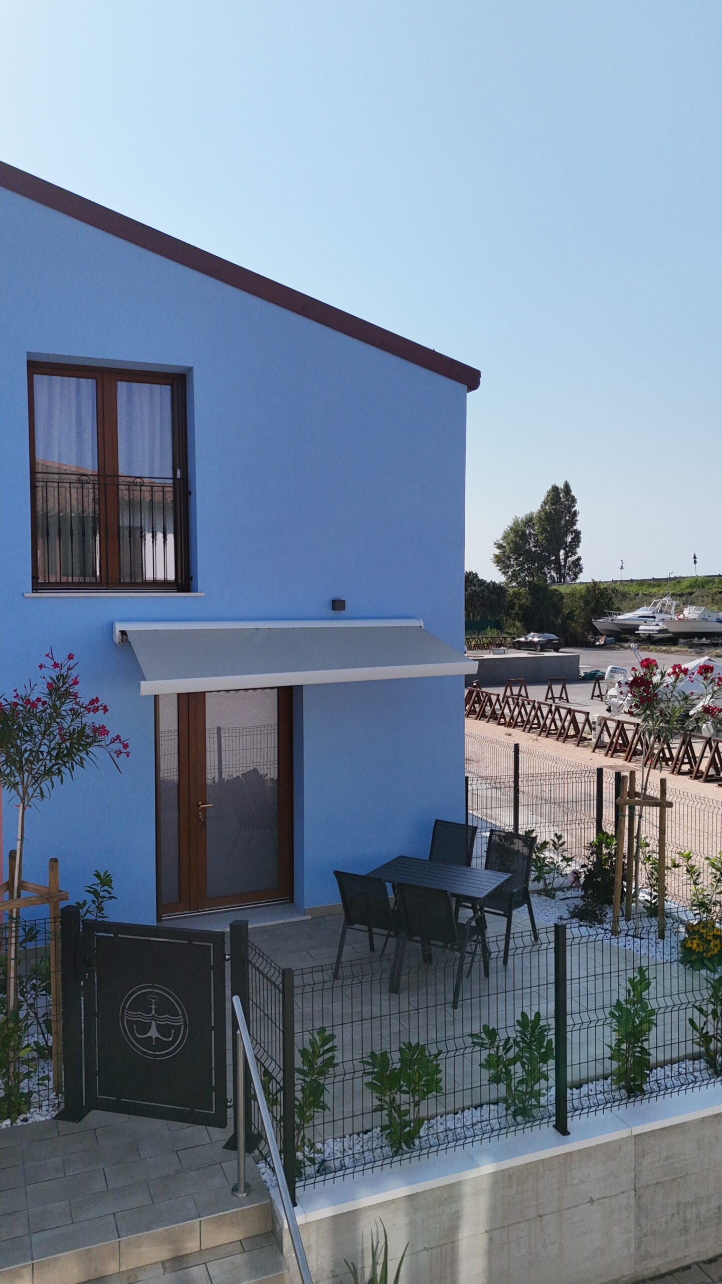 CLUB HOUSE MDB default